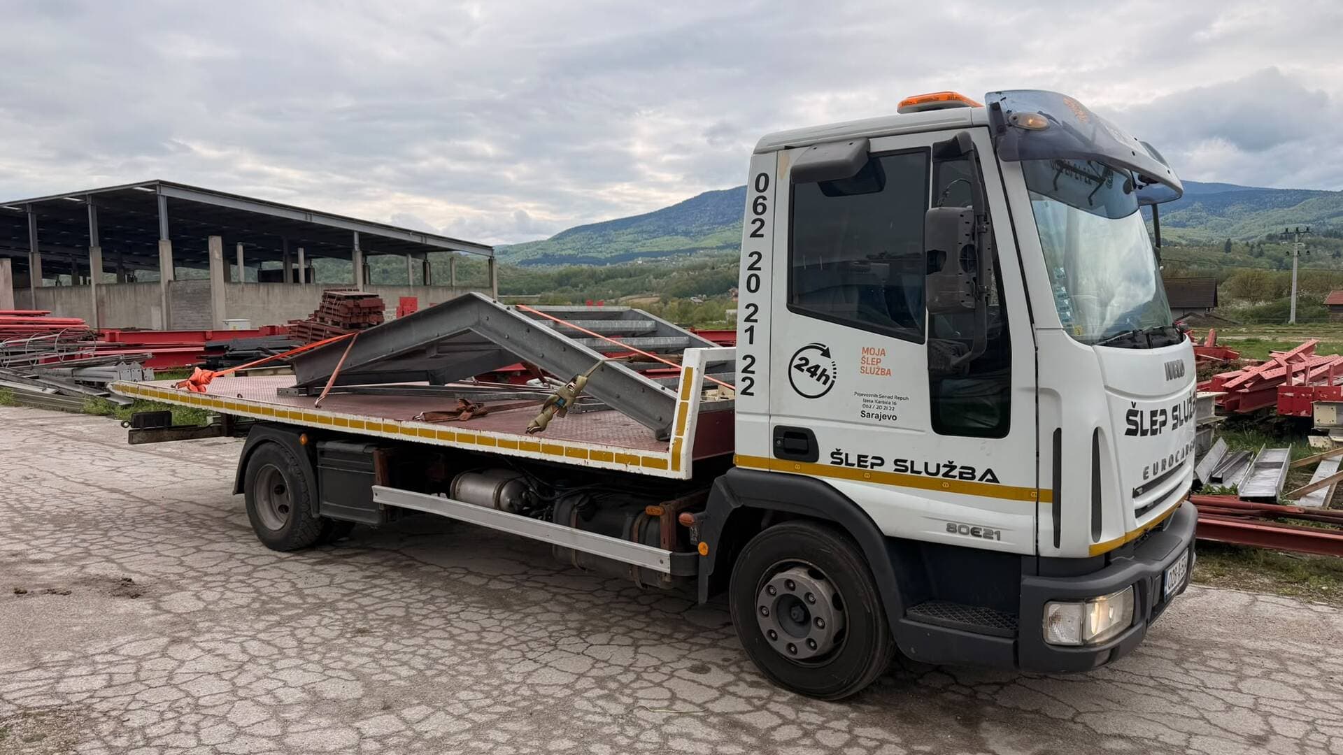 Šlep vozilo u transportu vozila u Sarajevu